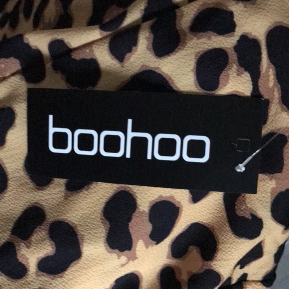 NWT US 4 petite Boohoo culotte jumpsuit in leopard - Picture 2 of 3
